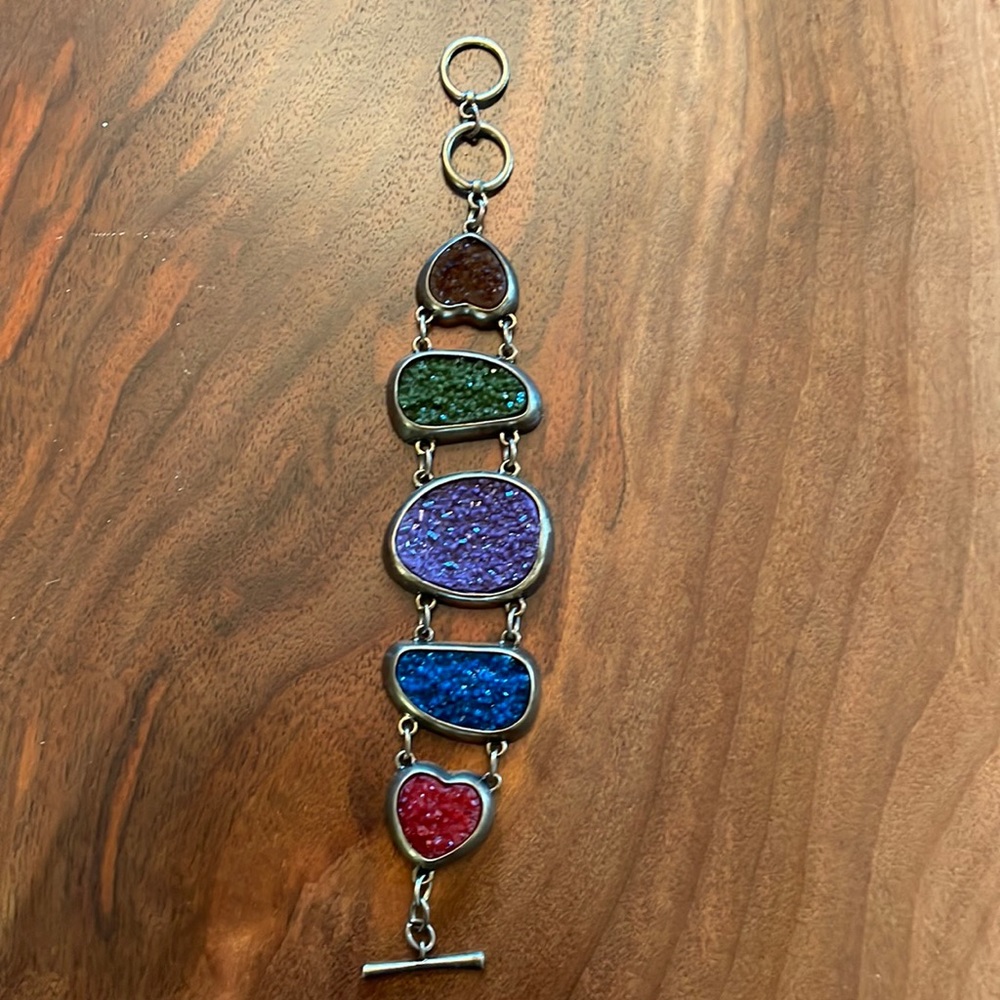 Bold toggle clasp bracelet